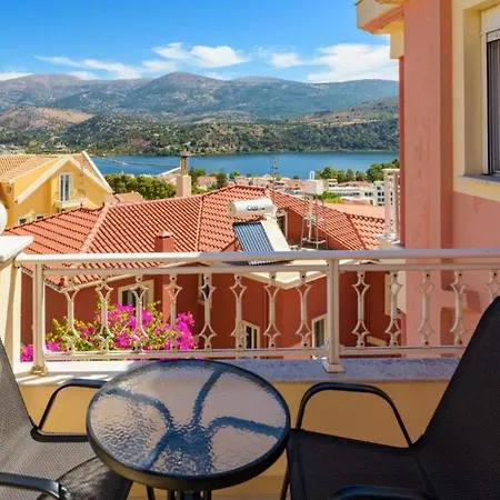 Elegant Penthouse With Sea View *